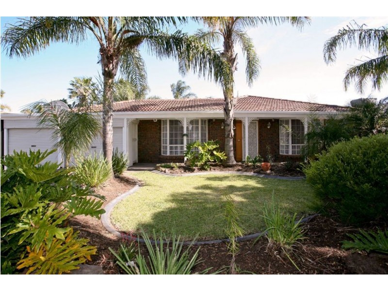 18 Reynolds Drive, Paralowie SA 5108