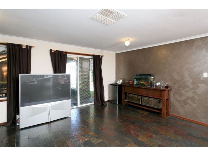 18 Reynolds Drive, Paralowie SA 5108