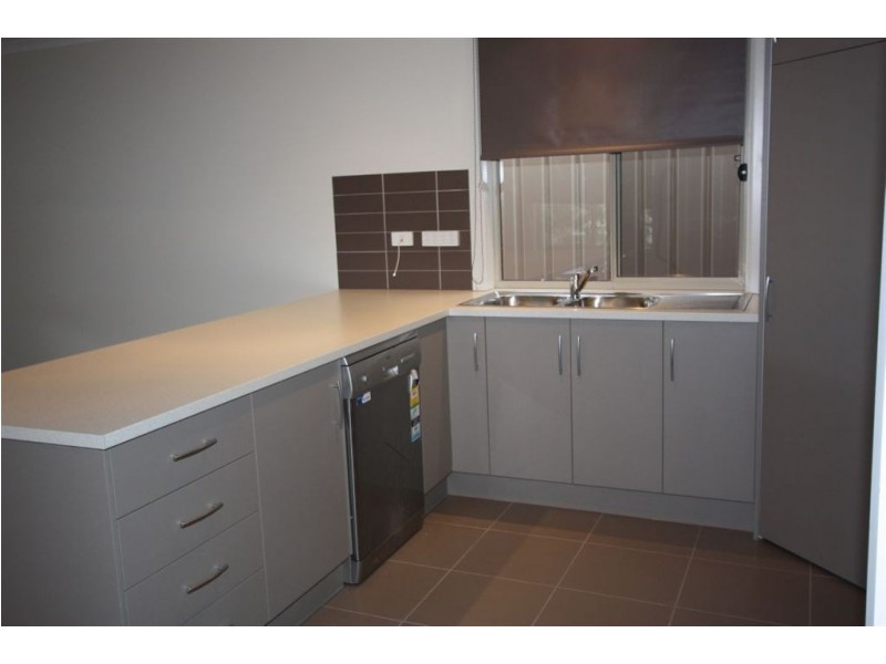 2c Voules Street, Taperoo SA 5017