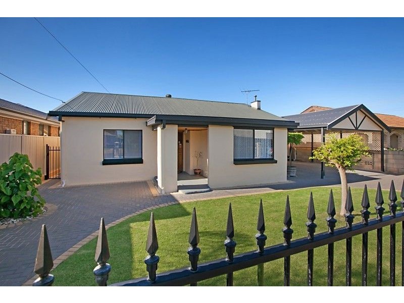 9 Moldavia Walk, Osborne SA 5017
