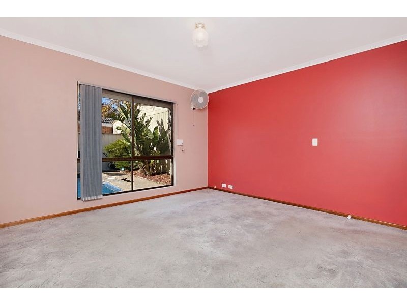 9 Moldavia Walk, Osborne SA 5017