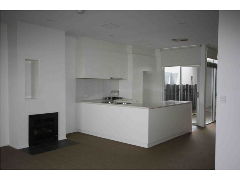 10 Parri Crescent, New Port SA 5015