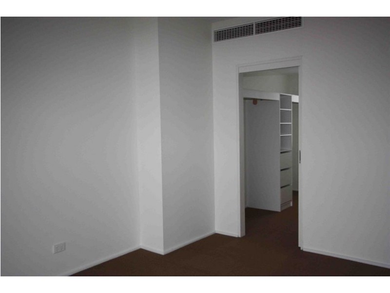 10 Parri Crescent, New Port SA 5015