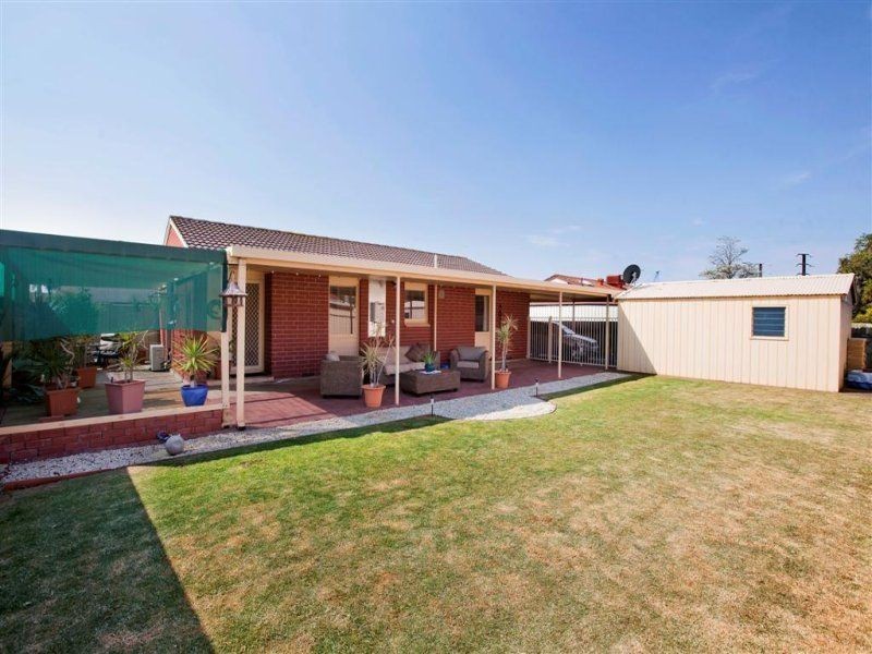 35 Tucker Crescent, North Haven SA 5018
