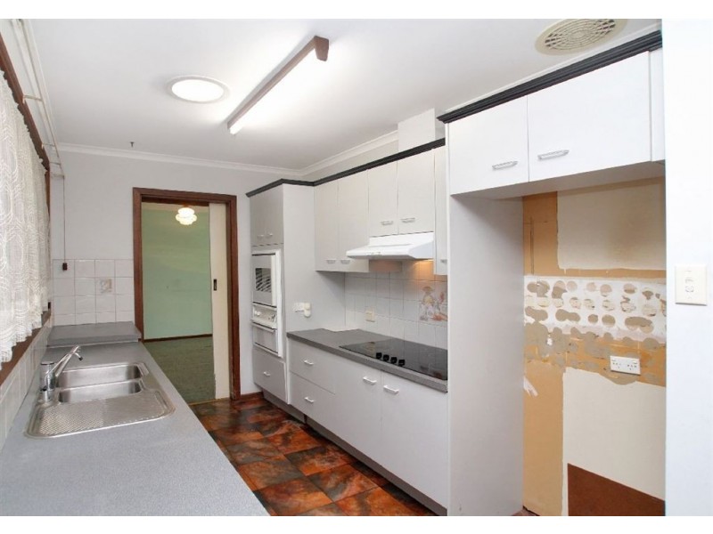 14 Manitoba Way, West Lakes SA 5021