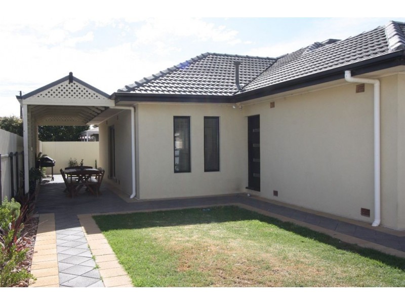 17 Levi Street, Birkenhead SA 5015
