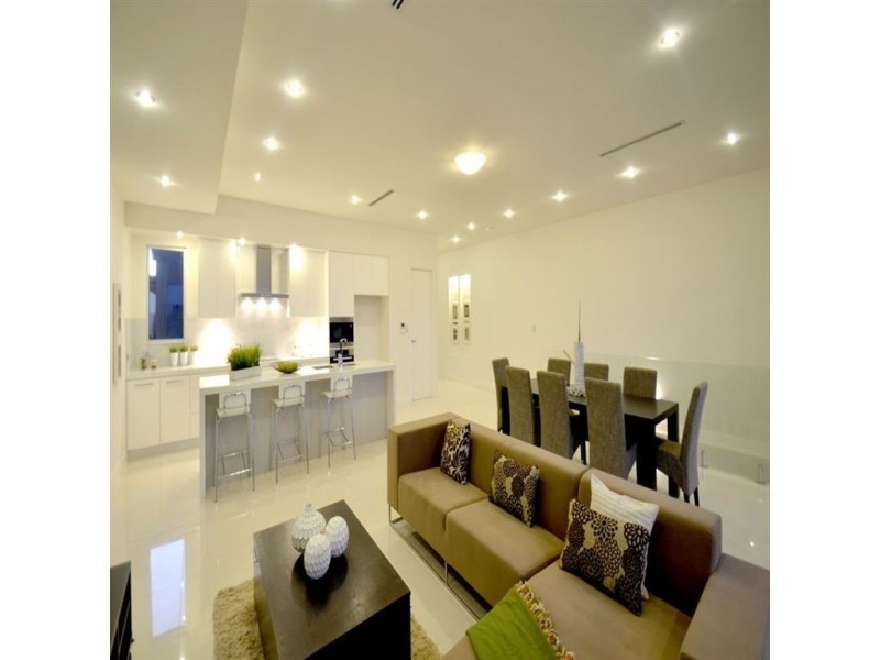 18 Seaview Road, Tennyson SA 5022