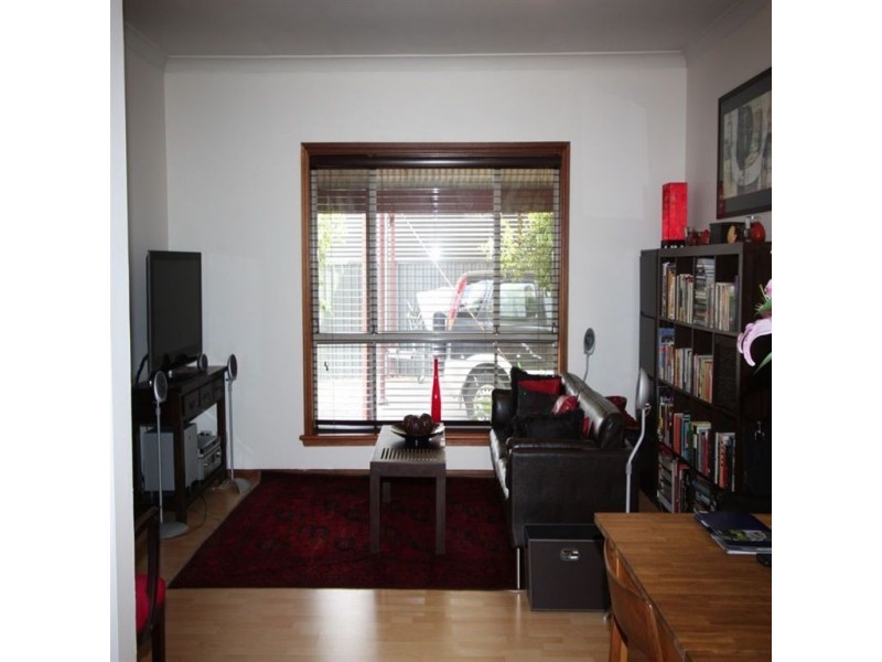 3/3 Sawford Street, Largs Bay SA 5016