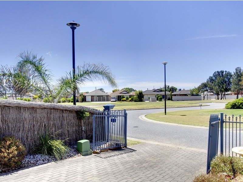16 Emerald Parade, Ottoway SA 5013