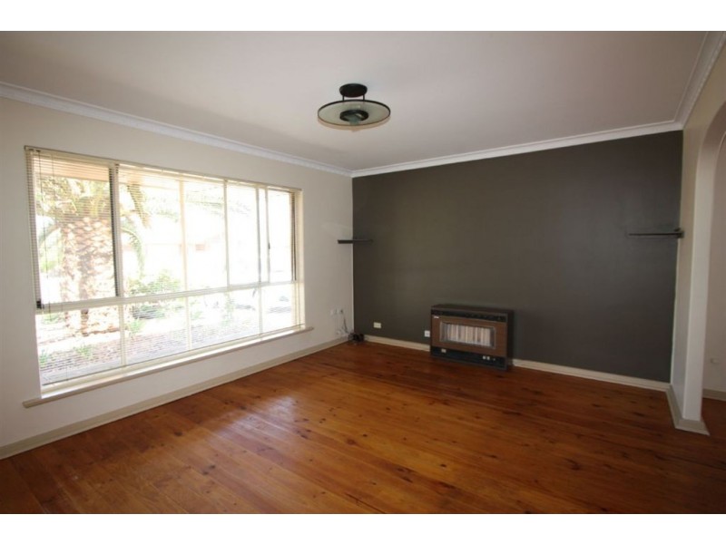 12 Sir Ewen Waterman Avenue, North Haven SA 5018