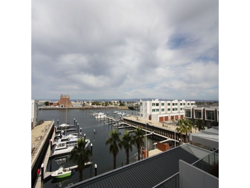 312/2-6 Pilla Avenue ‘Nautica South’, New Port SA 5015