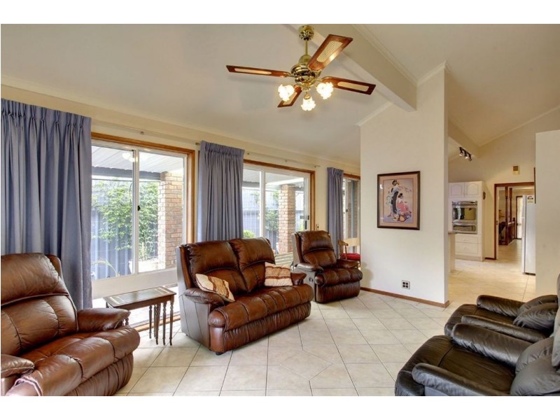 24 Beach Street, Grange SA 5022