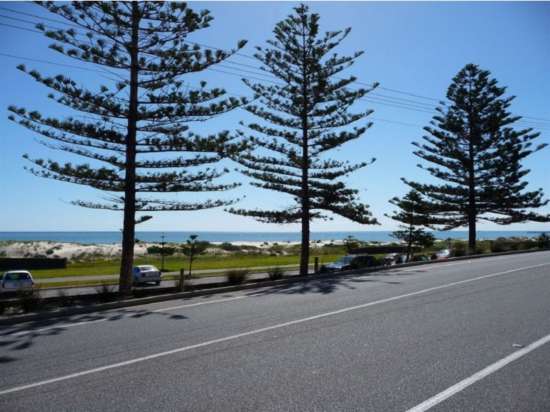 3/16 Esplanade, Semaphore South SA 5019