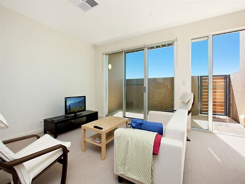 6 Karka Cove, New Port SA 5015