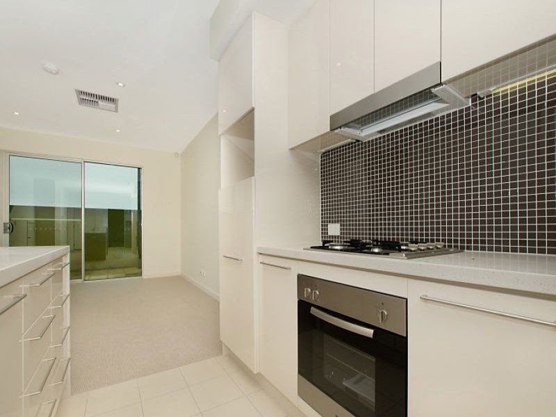 6 Karka Cove, New Port SA 5015