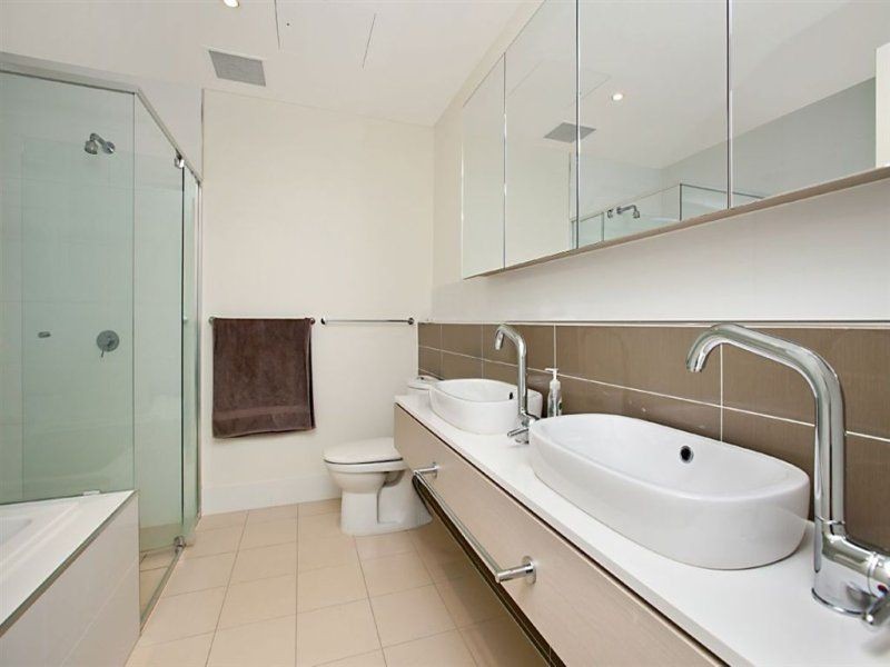 6 Karka Cove, New Port SA 5015