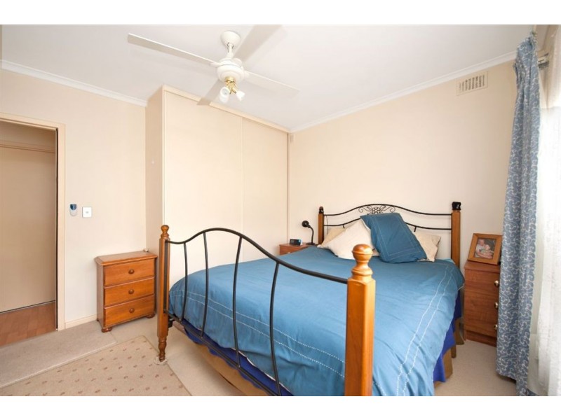 1/2 Pearce Street, Ottoway SA 5013