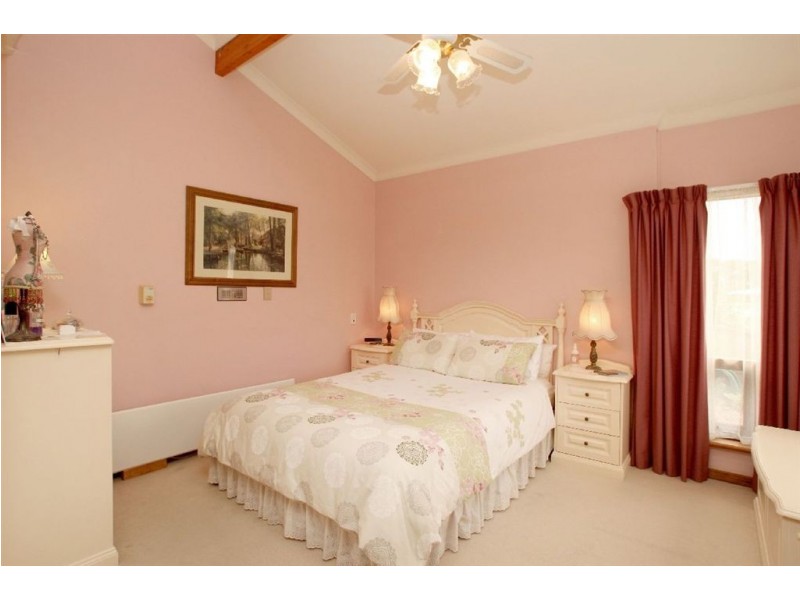 53 McDonald Grove, West Lakes SA 5021