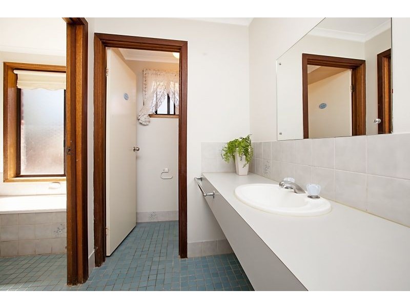 373 Burton Road, Burton SA 5110