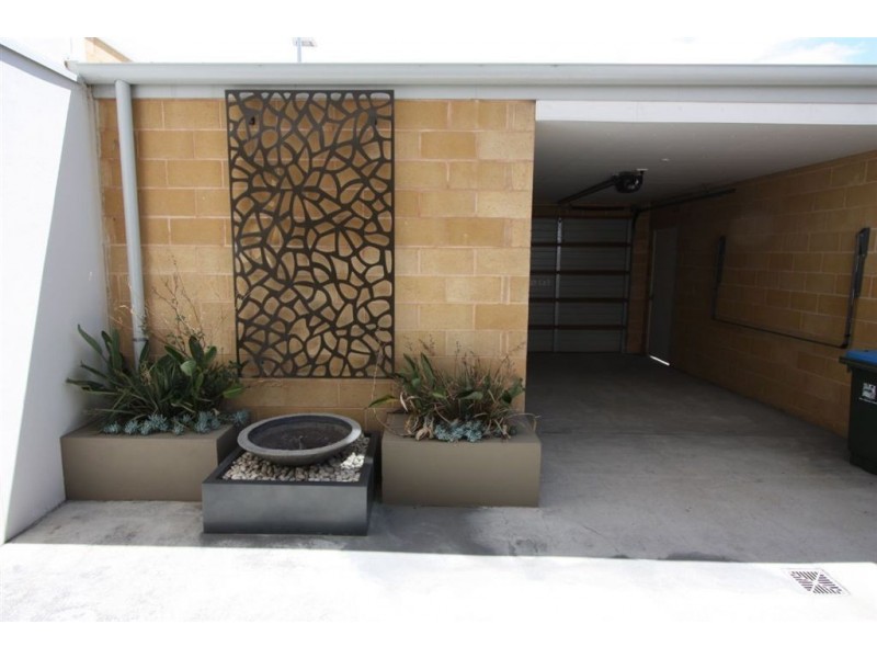 27 Karka Cove, New Port SA 5015