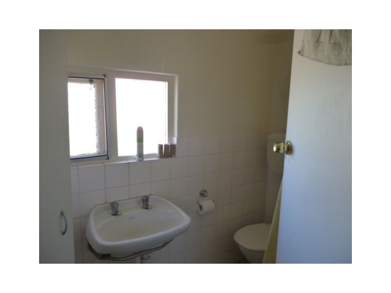 2/186 Robin Road, Semaphore SA 5019