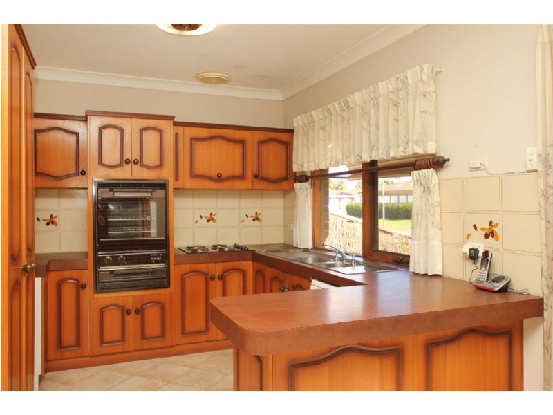 2/1 Cocos Grove, West Lakes SA 5021