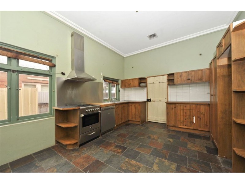 8 Alice Street, Findon SA 5023