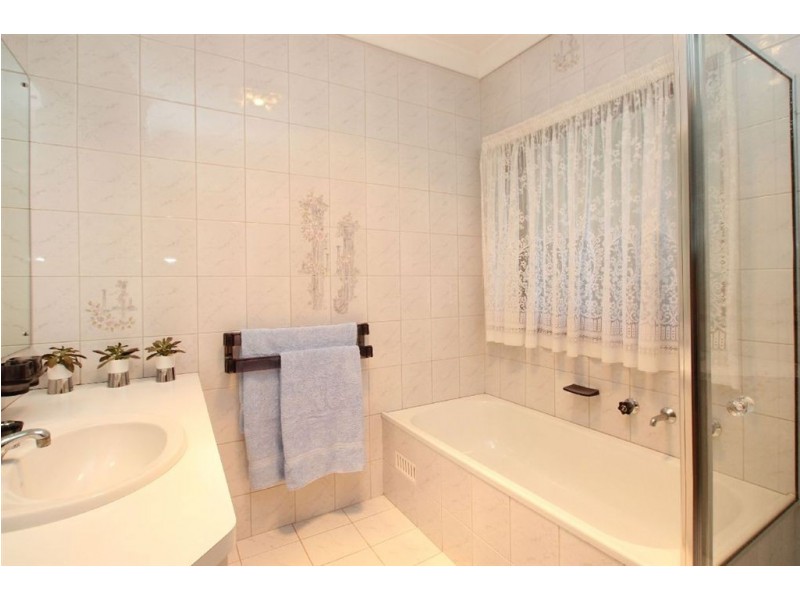 9 Fiji Place, West Lakes SA 5021