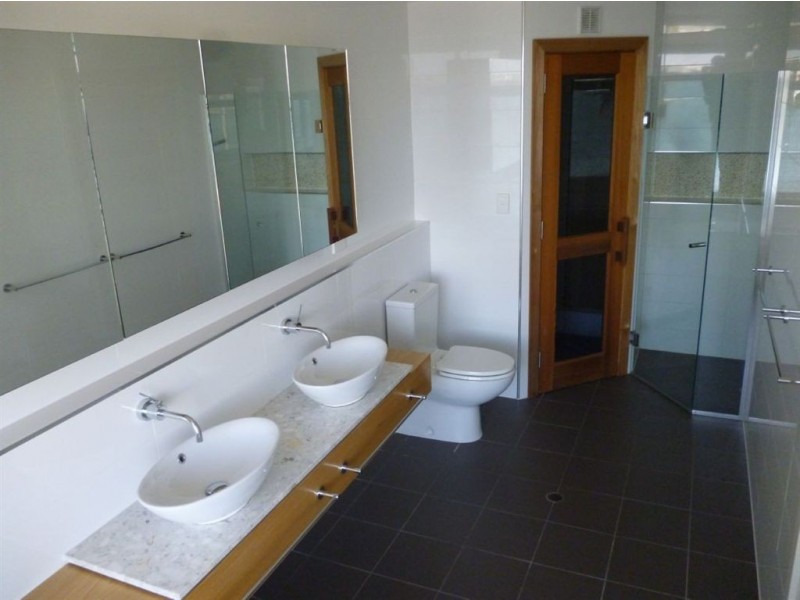 17 Karka Cove, New Port SA 5015