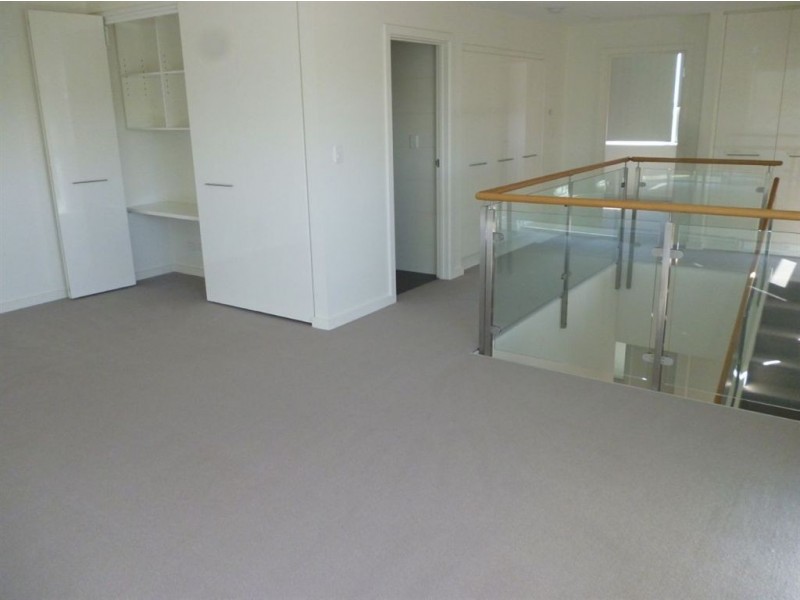 17 Karka Cove, New Port SA 5015