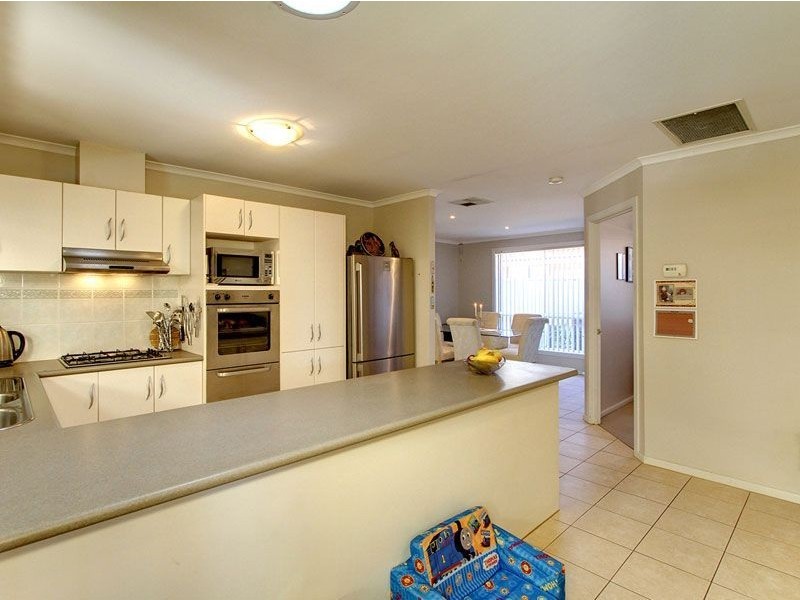 10 Rosette Avenue, Para Hills West SA 5096