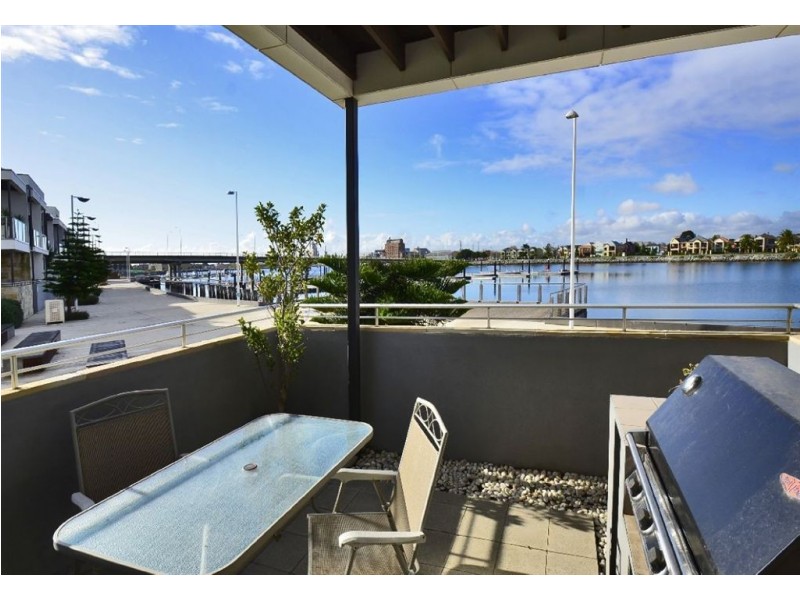 3 Karra Cove, New Port SA 5015