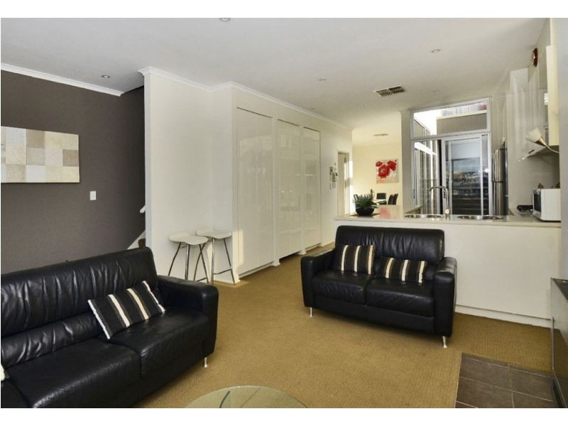 3 Karra Cove, New Port SA 5015