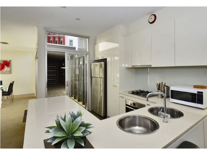 3 Karra Cove, New Port SA 5015
