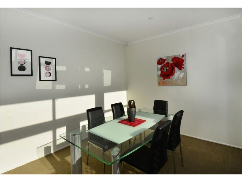 3 Karra Cove, New Port SA 5015