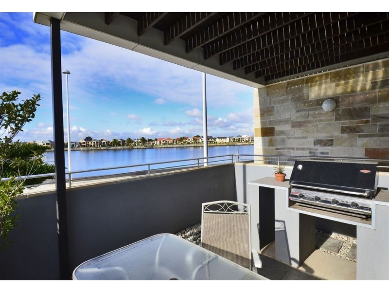 3 Karra Cove, New Port SA 5015