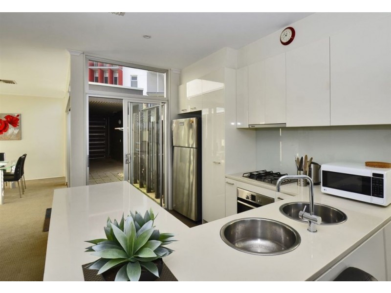 3 Karra Cove, New Port SA 5015