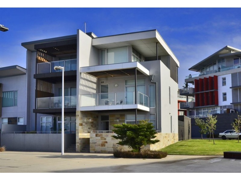 3 Karra Cove, New Port SA 5015