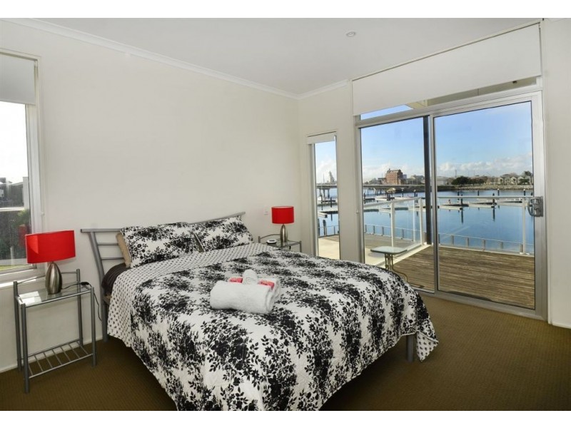 3 Karra Cove, New Port SA 5015