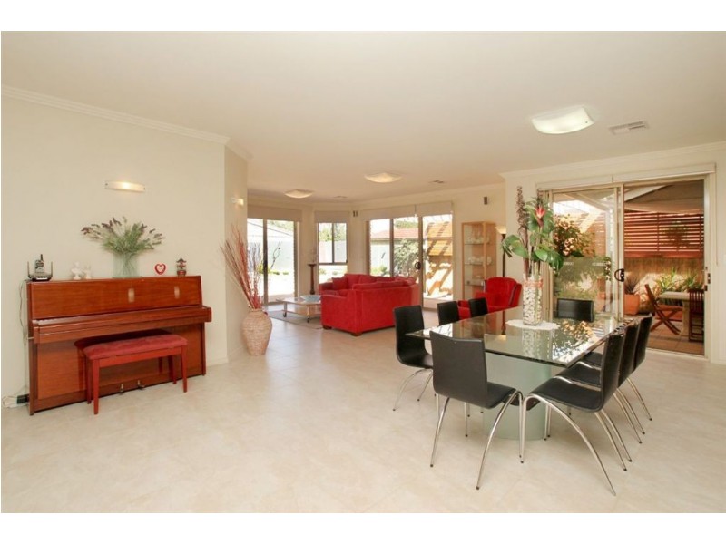 11 Huron Grove, West Lakes SA 5021