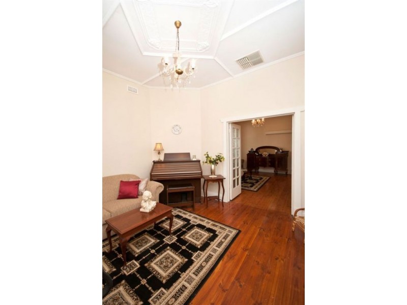 8 Company Street, Semaphore SA 5019