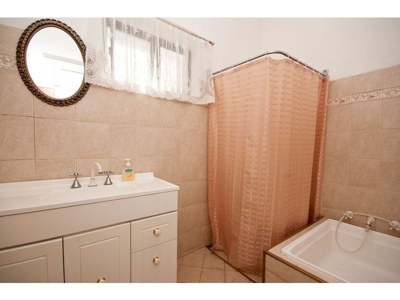 8 Company Street, Semaphore SA 5019