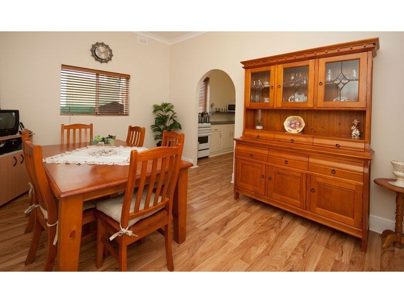 8 Company Street, Semaphore SA 5019