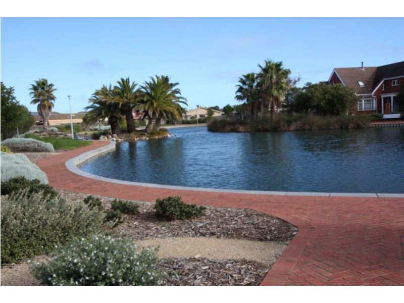 2/12 Cocos Grove, West Lakes SA 5021