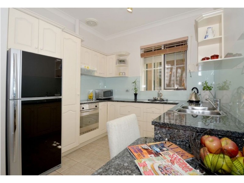 2/12 Cocos Grove, West Lakes SA 5021