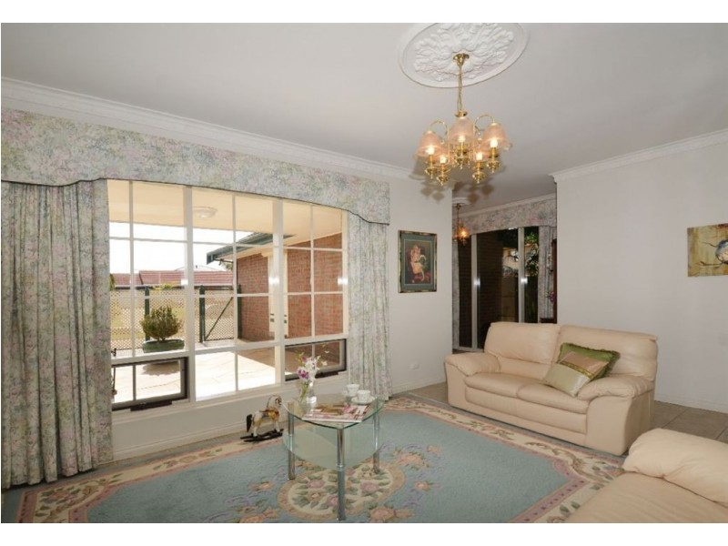 2/12 Cocos Grove, West Lakes SA 5021