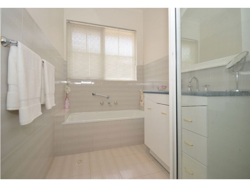 2/12 Cocos Grove, West Lakes SA 5021