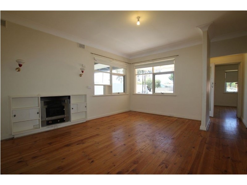 461 Victoria Road, Taperoo SA 5017