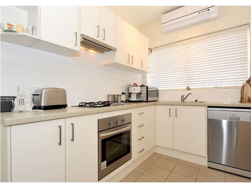 16/194 Seaview Road, Henley Beach South SA 5022