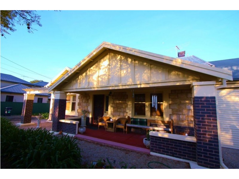 9 Fourth Avenue, Everard Park SA 5035